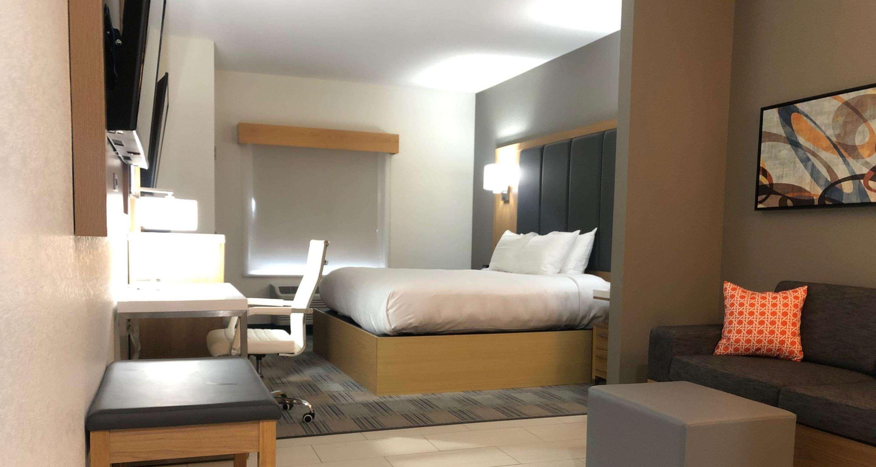 Best Western Plus Coralville Hotel Exterior foto